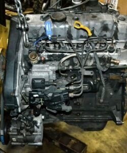 HYUNDAI D4BH (2.5L) DIESEL COMPLETE ENGINE WITH, TRANSMISSION